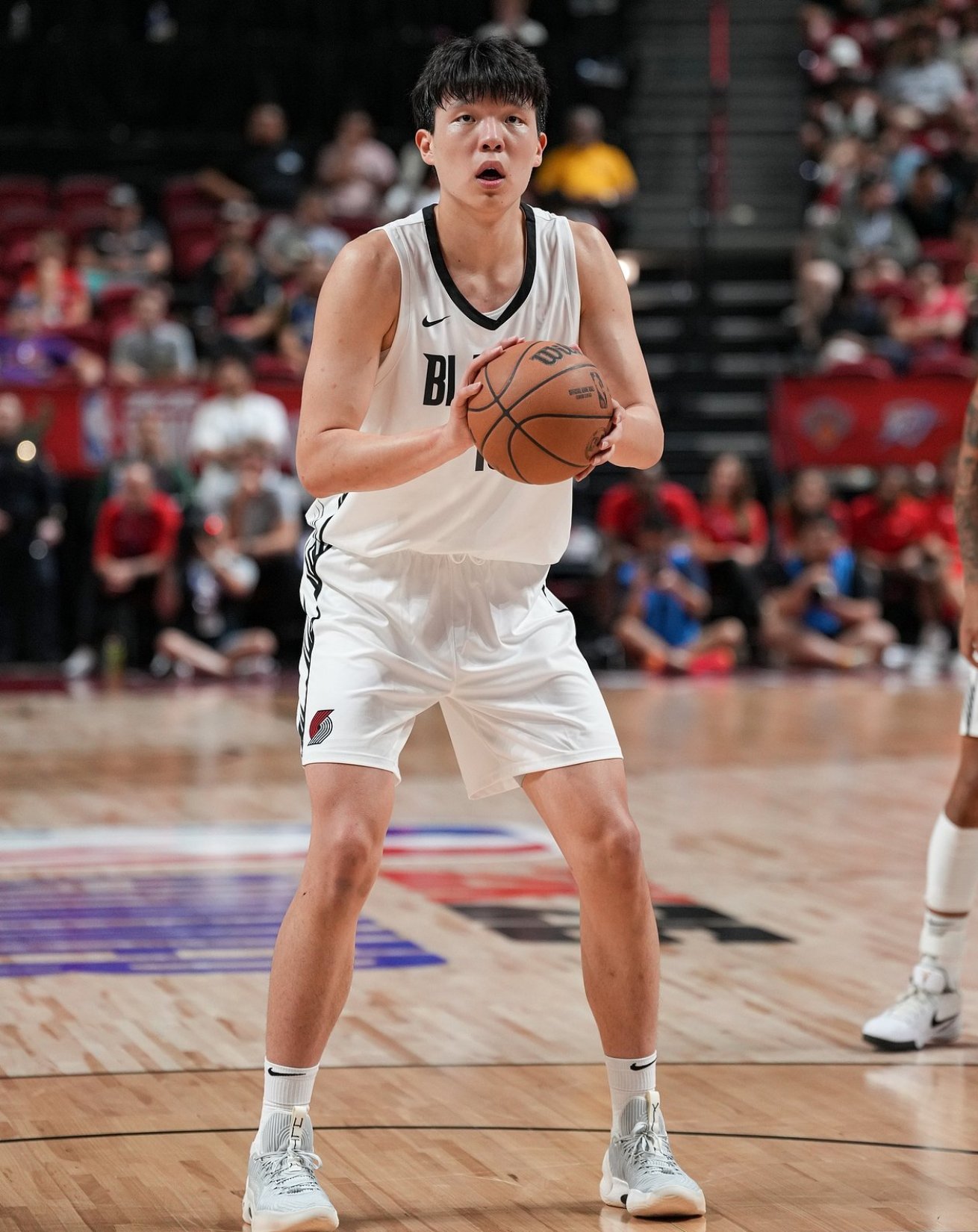 拓记：从姚明到阿联中国球员在NBA都很谦逊 但杨瀚森显得非常自信